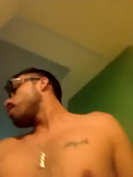 Snapshot of locoletal chatting on February 2026 02:32:01 AM locoletal online show from February 2026 02:32:01 AM