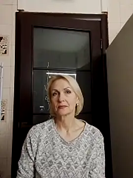 Snapshot of MichelleSolis chatting on February 2026 06:04:01 PM MichelleSolis online show from February 2026 06:04:01 PM