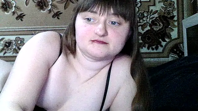Snapshot of LuckyLust15 chatting on February 2026 05:51:01 PM LuckyLust15 online show from February 2026 05:51:01 PM