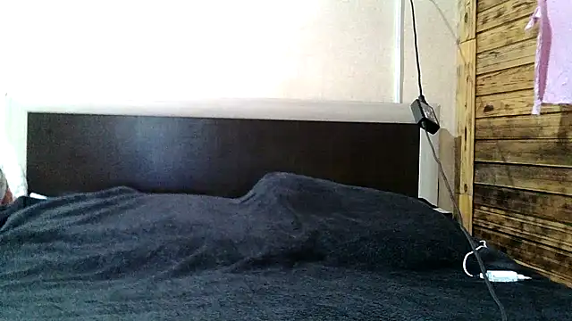 LuckyLust15 online show from May 2026 03:43:01 PM