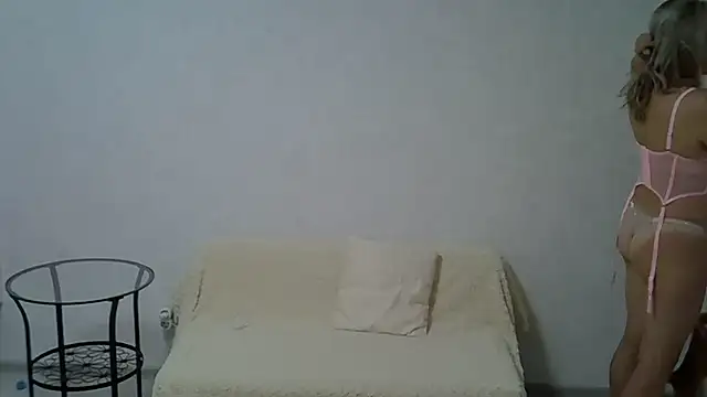 Snapshot of Opaldream chatting on June 2026 10:56:01 PM Opaldream online show from June 2026 10:56:01 PM