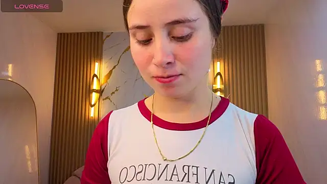 Ariana18 b online show from February 2026 12:50:01 PM