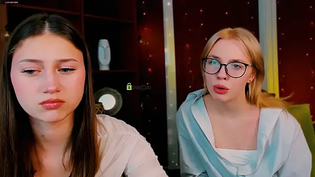 arianaa cat online show from April 2026 06:36:02 PM