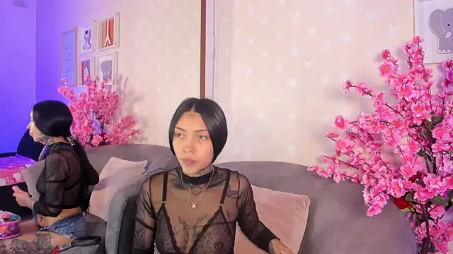 Ashley Blum  online show from May 2026 11:48:01 AM