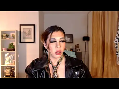 Snapshot of tsbigmilk chatting on February 2026 09:23:01 AM tsbigmilk online show from February 2026 09:23:01 AM