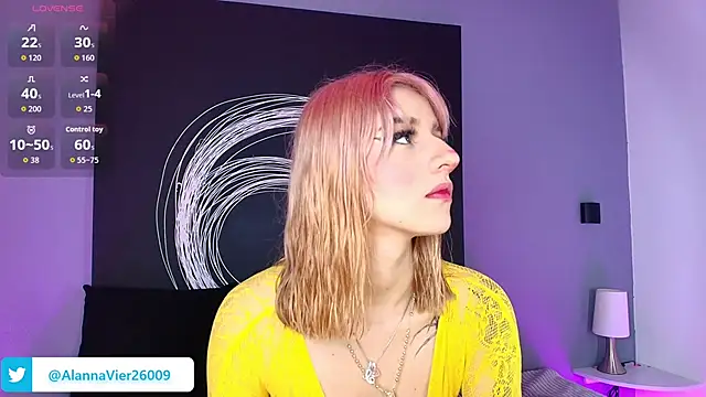 AlannaViera online show from April 2026 11:45:02 AM