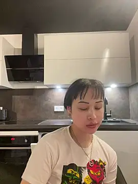 Just-Lilly online show from July 2026 10:12:01 PM