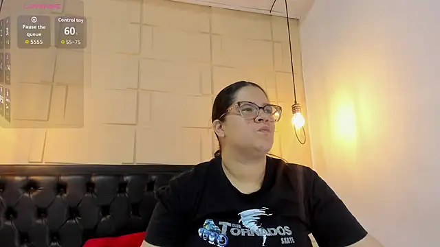 RousMature online show from April 2026 07:40:01 PM