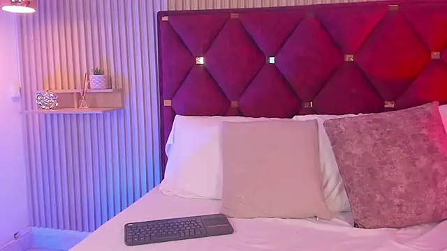 Axa Graham online show from February 2026 07:12:02 PM