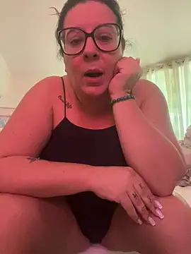 Snapshot of JasmineGlow7 chatting on February 2026 11:43:02 AM JasmineGlow7 online show from February 2026 11:43:02 AM