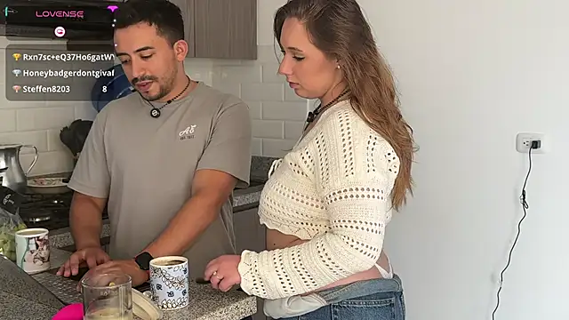 Snapshot of Sofii_n_Diego chatting on February 2026 10:02:02 PM Sofii n Diego online show from February 2026 10:02:02 PM