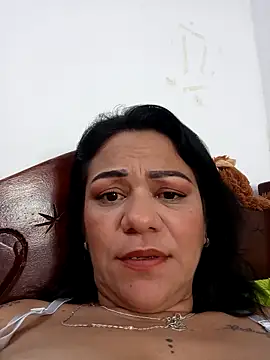 Snapshot of Dafne_77 chatting on May 2026 11:31:01 PM Dafne 77 online show from May 2026 11:31:01 PM