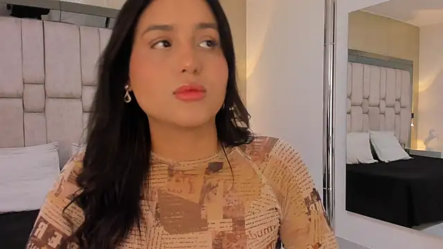 ValeryCooper18 online show from February 2026 05:17:01 PM