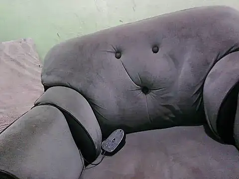 Snapshot of hot_pilipina25xxx chatting on April 2026 01:05:02 AM hot pilipina25xxx online show from April 2026 01:05:02 AM