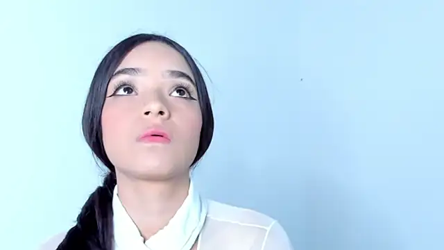 Snapshot of Lilith_pink29 chatting on February 2026 02:30:02 AM Lilith pink29 online show from February 2026 02:30:02 AM