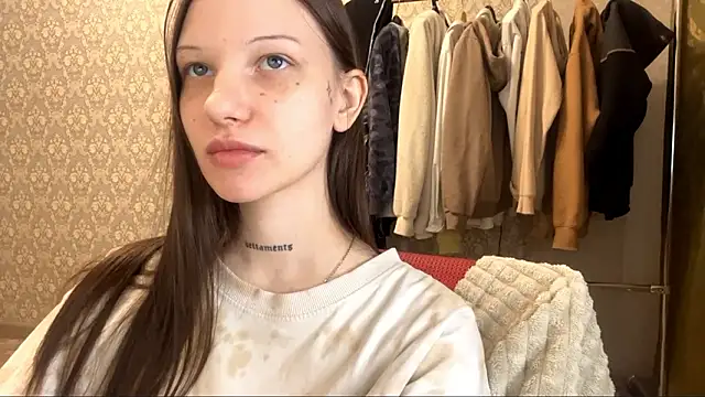 Snapshot of LumPetal chatting on February 2026 07:51:01 AM LumPetal online show from February 2026 07:51:01 AM