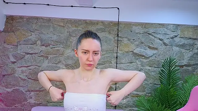 KristineValbuena online show from February 2026 03:22:01 AM