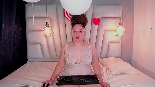 Snapshot of IrinaVoshh_ chatting on February 2026 08:02:01 PM IrinaVoshh online show from February 2026 08:02:01 PM