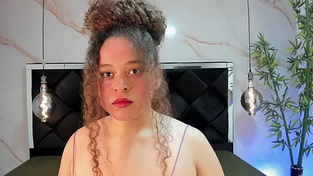 IrinaVoshh  online show from March 2026 07:18:02 PM