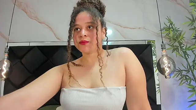 IrinaVoshh  online show from April 2026 07:14:01 PM