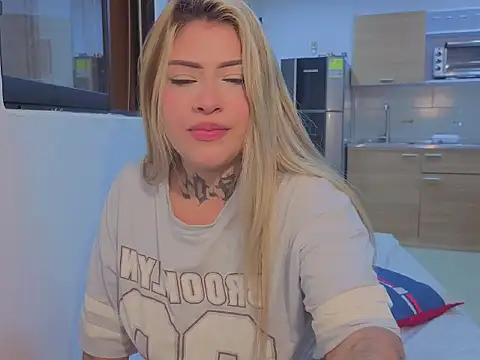 Snapshot of chleopalmerxxx chatting on February 2026 04:20:01 AM chleopalmerxxx online show from February 2026 04:20:01 AM