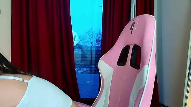 Snapshot of LunaAllure chatting on February 2026 03:38:01 PM LunaAllure online show from February 2026 03:38:01 PM