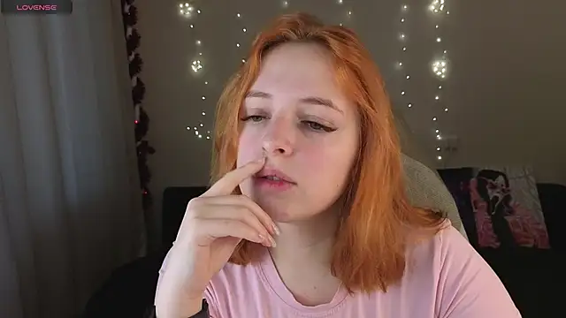 Snapshot of hannamelon_ chatting on February 2026 08:20:01 AM hannamelon online show from February 2026 08:20:01 AM