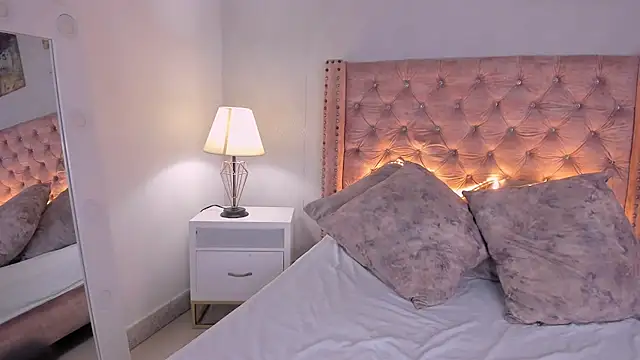 Snapshot of noah_lewiss chatting on February 2026 11:03:01 AM noah lewiss online show from February 2026 11:03:01 AM