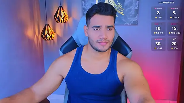 Snapshot of AndresRodriguez1 chatting on May 2026 01:28:01 PM AndresRodriguez1 online show from May 2026 01:28:01 PM
