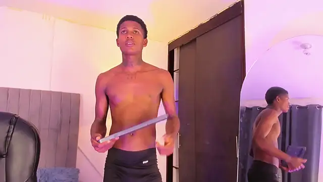 Snapshot of im_oleiderr chatting on February 2026 04:05:02 AM im oleiderr online show from February 2026 04:05:02 AM