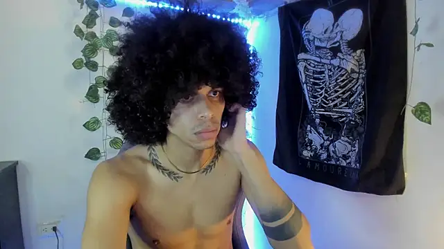 Snapshot of Aaron_Hopper chatting on February 2026 12:56:02 PM Aaron Hopper online show from February 2026 12:56:02 PM