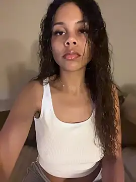 Snapshot of Petite_Baddie chatting on June 2026 03:06:02 AM Petite Baddie online show from June 2026 03:06:02 AM
