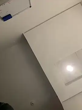 aidick10 online show from February 2026 04:12:02 PM