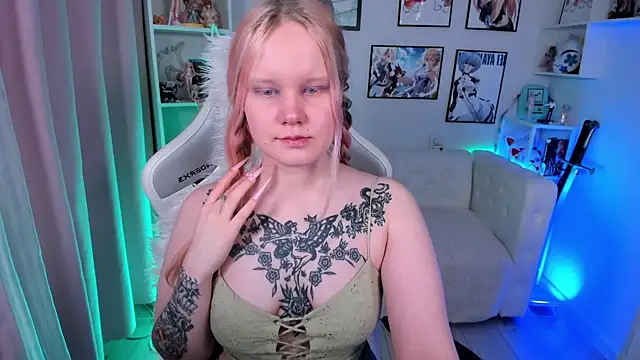 AnnieVibe online show from April 2026 05:39:01 PM