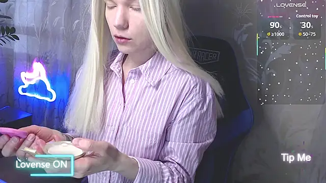 Shiny Victoria online show from May 2026 07:25:01 AM
