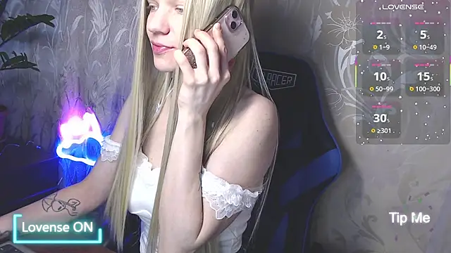 Snapshot of Shiny_Victoria chatting on May 2026 07:39:02 AM Shiny Victoria online show from May 2026 07:39:02 AM