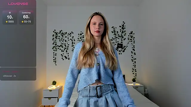 EllyMartinez online show from February 2026 04:22:02 PM