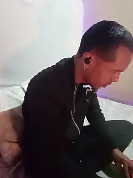 Snapshot of DeivisDeejay chatting on February 2026 06:52:02 AM DeivisDeejay online show from February 2026 06:52:02 AM