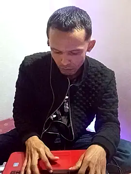 Snapshot of DeivisDeejay chatting on March 2026 05:46:02 AM DeivisDeejay online show from March 2026 05:46:02 AM