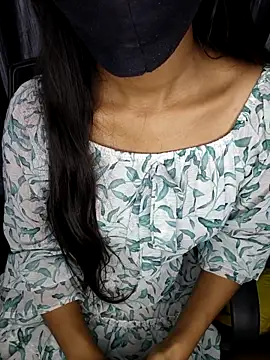 Hey Mira online show from February 2026 06:06:02 PM