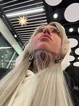 Snapshot of Chiibi chatting on February 2026 09:38:01 AM Chiibi online show from February 2026 09:38:01 AM