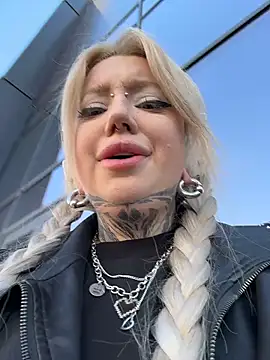 Chiibi online show from April 2026 01:41:01 PM