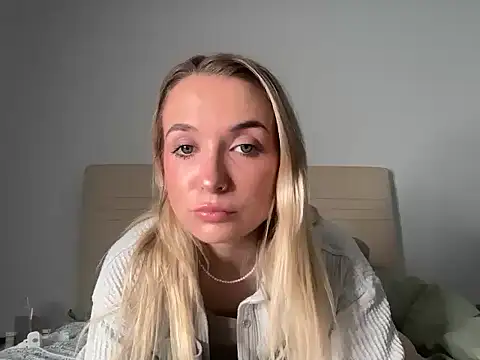 kelseyblu online show from February 2026 12:31:01 AM