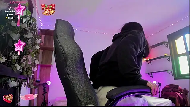 Snapshot of Kassandra_Foxxx chatting on February 2026 01:41:01 PM Kassandra Foxxx online show from February 2026 01:41:01 PM