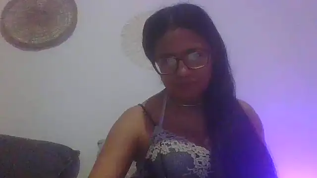 MelOnlyOf online show from February 2026 06:04:02 PM