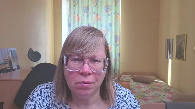 Snapshot of Emma_Eclipsee chatting on February 2026 08:21:01 AM Emma Eclipsee online show from February 2026 08:21:01 AM