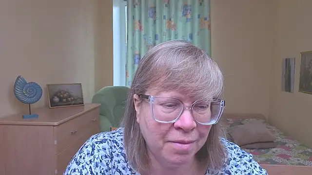 Emma Eclipsee online show from March 2026 11:12:01 AM