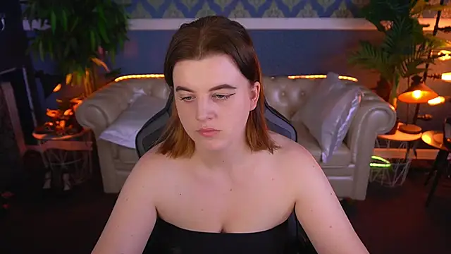 KristiFoxy online show from May 2026 12:22:02 PM