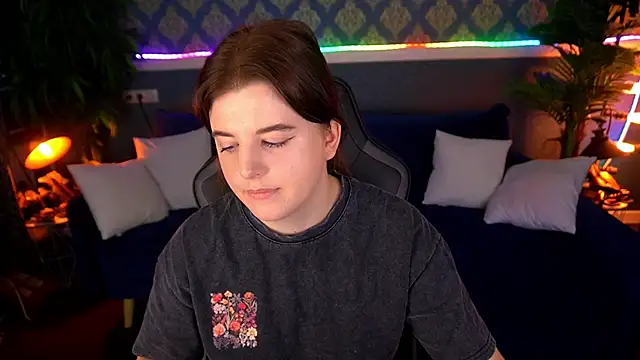 KristiFoxy online show from June 2026 06:07:01 AM