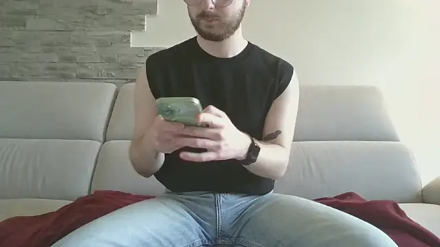 Snapshot of ItalianAlex chatting on February 2026 04:07:02 PM ItalianAlex online show from February 2026 04:07:02 PM